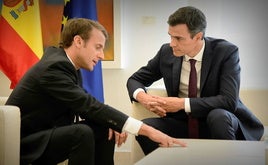 Emmanuel Macron y Pedro Sánchez.