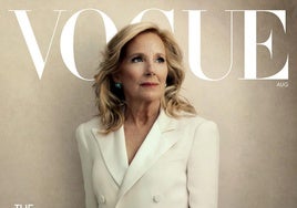 Jill Biden, en la portada de la revista 'Vogue'.