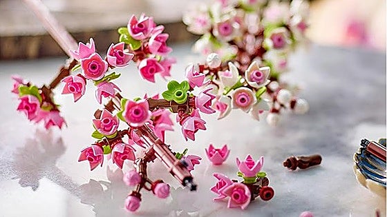 Estas flores de LEGO no necesitan agua: sólo imaginación para crecer y darle color a tu casa