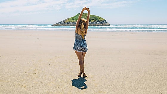 Elige tu outfit playero para este verano: vestidos y pareos de lo más chic