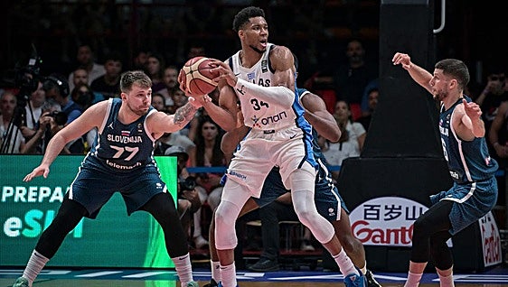 Grecia y Antetokounmpo dejan sin Juegos Olímpicos a Doncic