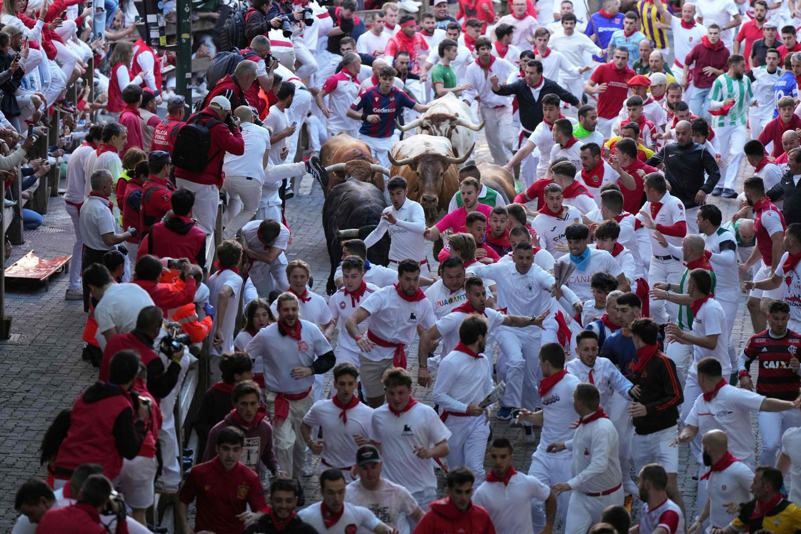 La Palmosilla ya inauguró los encierros del pasado año. La última ganadería que había abierto los Sanfermines durante dos años seguidos había sido Puerto de San Lorenzo, en los años 2018 y 2019.