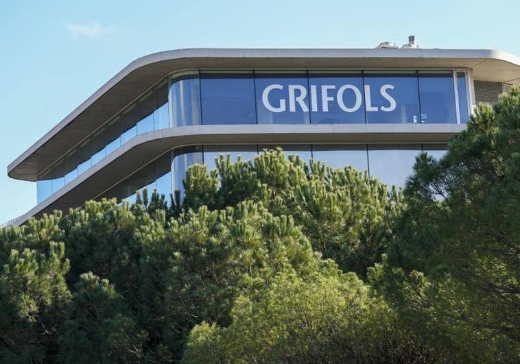 Grifols se dispara un 17%: la familia y Brookfield estudian una opa de exclusión