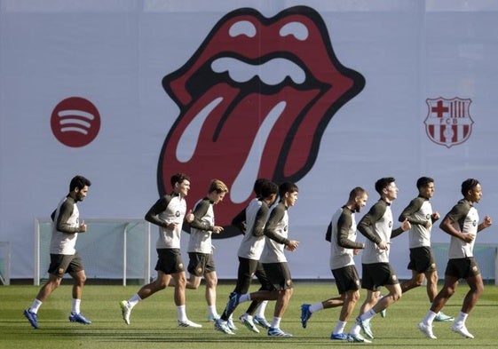 Los jugadores del Barça entrenando durante la tmporada pasada.