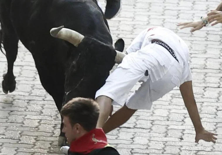 Los Victoriano del Río, toros veloces y nobles en el tercer encierro de