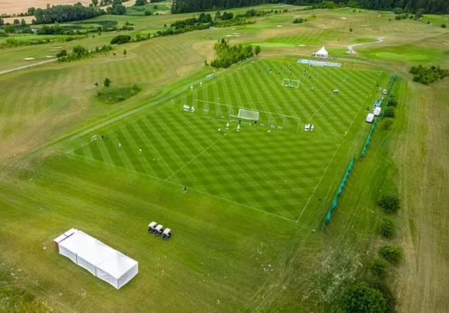 El campo de entrenamiento de Inglaterra en Weimarer Land Spa and Golf Resort