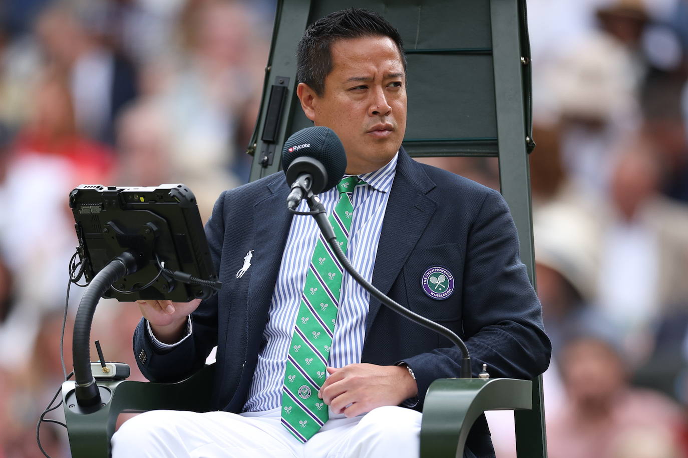 James Keothavong, el árbitro del partido.