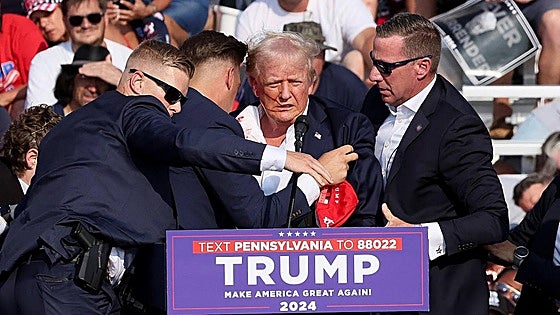 El FBI califica como «intento de asesinato» el tiroteo contra Trump