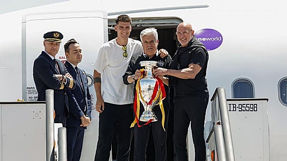España, campeona de la Eurocopa, llega al aeropuerto de Madrid