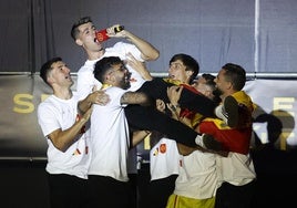 «Gibraltar es español», así hemos narrado la fiesta de los campeones de la Eurocopa