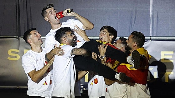 «Gibraltar es español», así hemos narrado la fiesta de los campeones de la Eurocopa