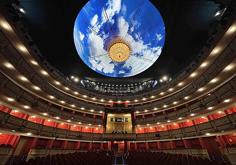El Teatro Real alumbra su mejor obra