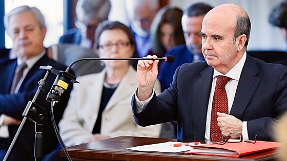 El Constitucional culmina la liquidación de los ERE con la 'absolución' del todopoderoso Zarrías