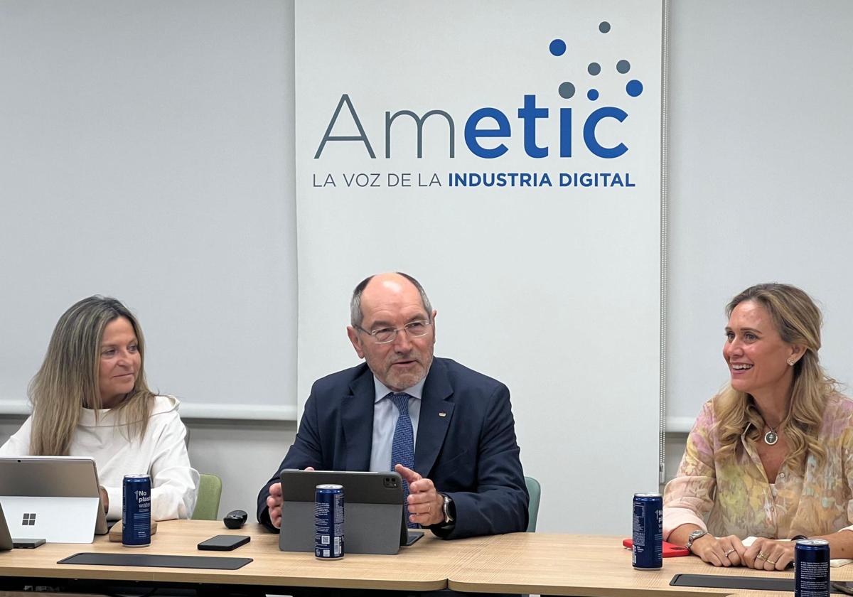 El presidente de Ametic, Pedro Mier, durante la presentación de la 38º edición.