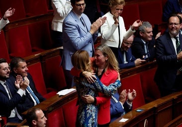 Macron conserva la presidencia de la Asamblea Nacional y aleja a la izquierda del Gobierno