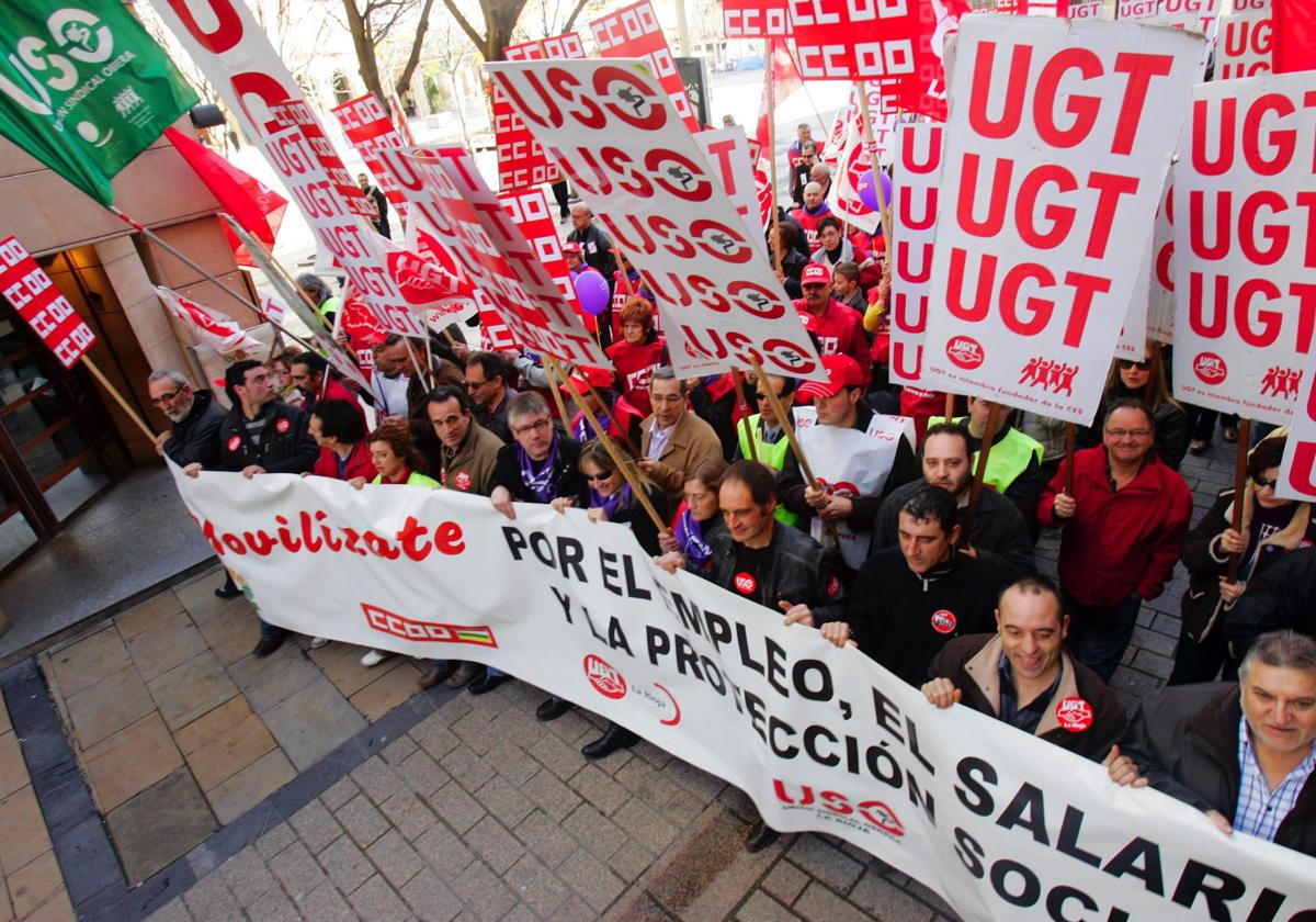 Manifestación sindical contra los despidos.