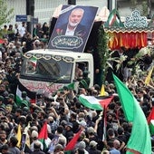 Una multitud despide a Haniyeh en Teherán entre gritos de «venganza»