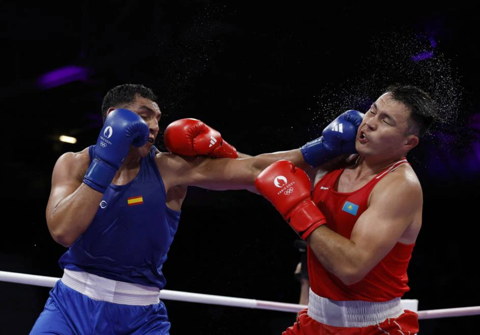 Ayoub Ghadfa en su combate de octavos, donde venció al kazajo Konkabayev, bronce olímpico y dos veces subcampeón del mundo.