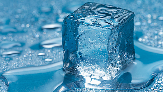 Conviértete en todo un barman este verano con estas máquinas de fabricar hielo