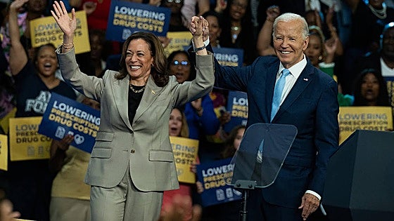 Biden pasa el testigo a Harris
