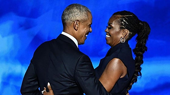 Los Obama tratan de contagiar su magia a Kamala Harris