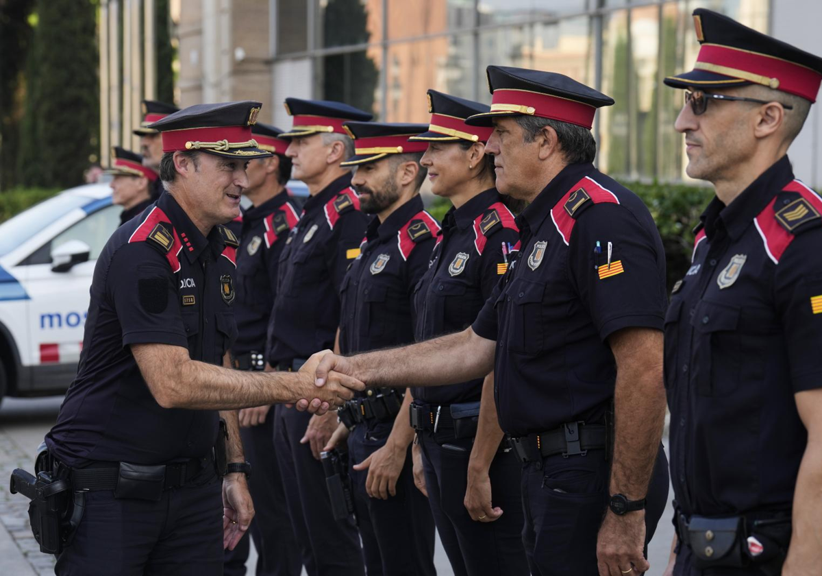 El comisario en jefe de los Mossos, Eduard Sallent a su llegada este jueves al Palau de Congresos de Barcelona.