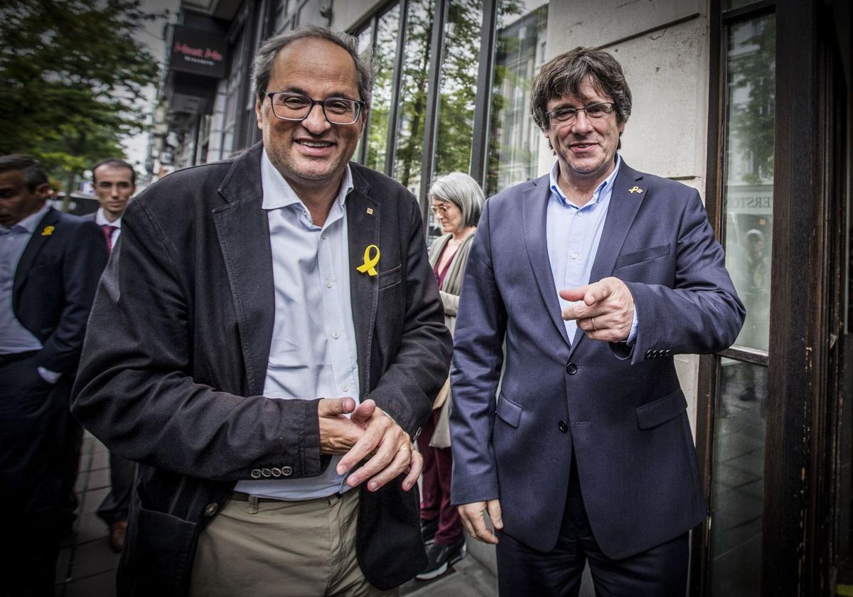 Quim Torra y Carles Puigdemont, en Bruselas en 2018.