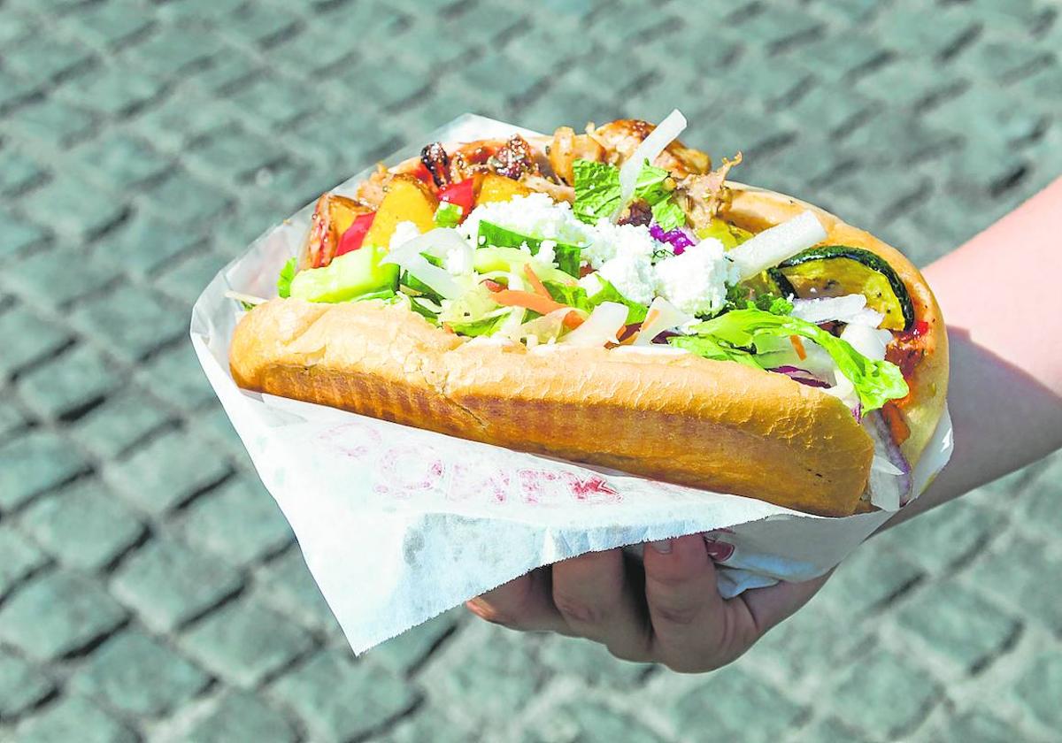 El döner de Mustafas Kebab aparece hasta en las guías turísticas.