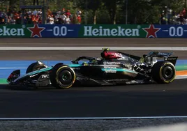 El Mercedes de Lewis Hamilton, durante los entrenamientos libres del GP de Italia.