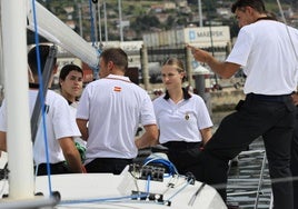 La princesa Leonor, durante su primera salida a la mar