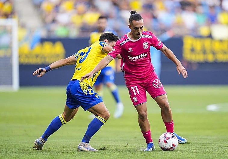 El Cádiz, en el minuto 94, salva un punto ante el Tenerife