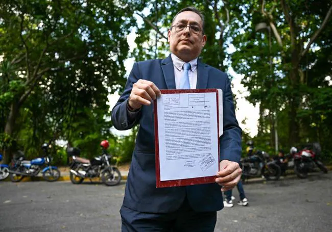 José Vicente Haro, Edmundo González's lawyer.