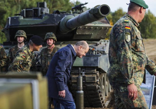 El canciller alemán, Olaf Scholz, tuvo que ser convencido por sus socios occidentales para el envío de tanques Leopard 2 a Ucrania.