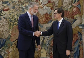 El rey Felipe VI recibe en audiencia al presidente de la Generalitat, Salvador Illa .