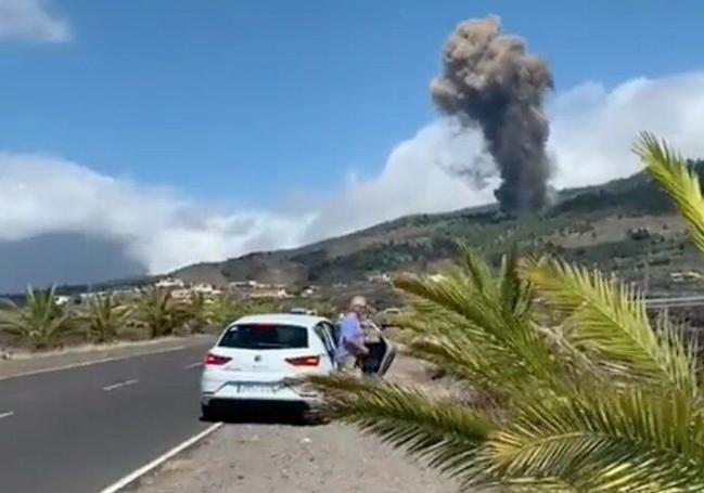 Momento de la erupción en septiembre de 2021.