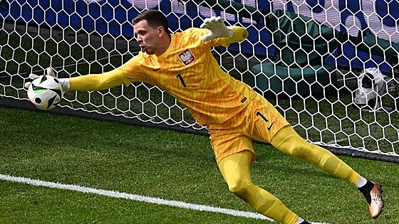 Szczesny da el sí al Barça para suplir a Ter Stegen