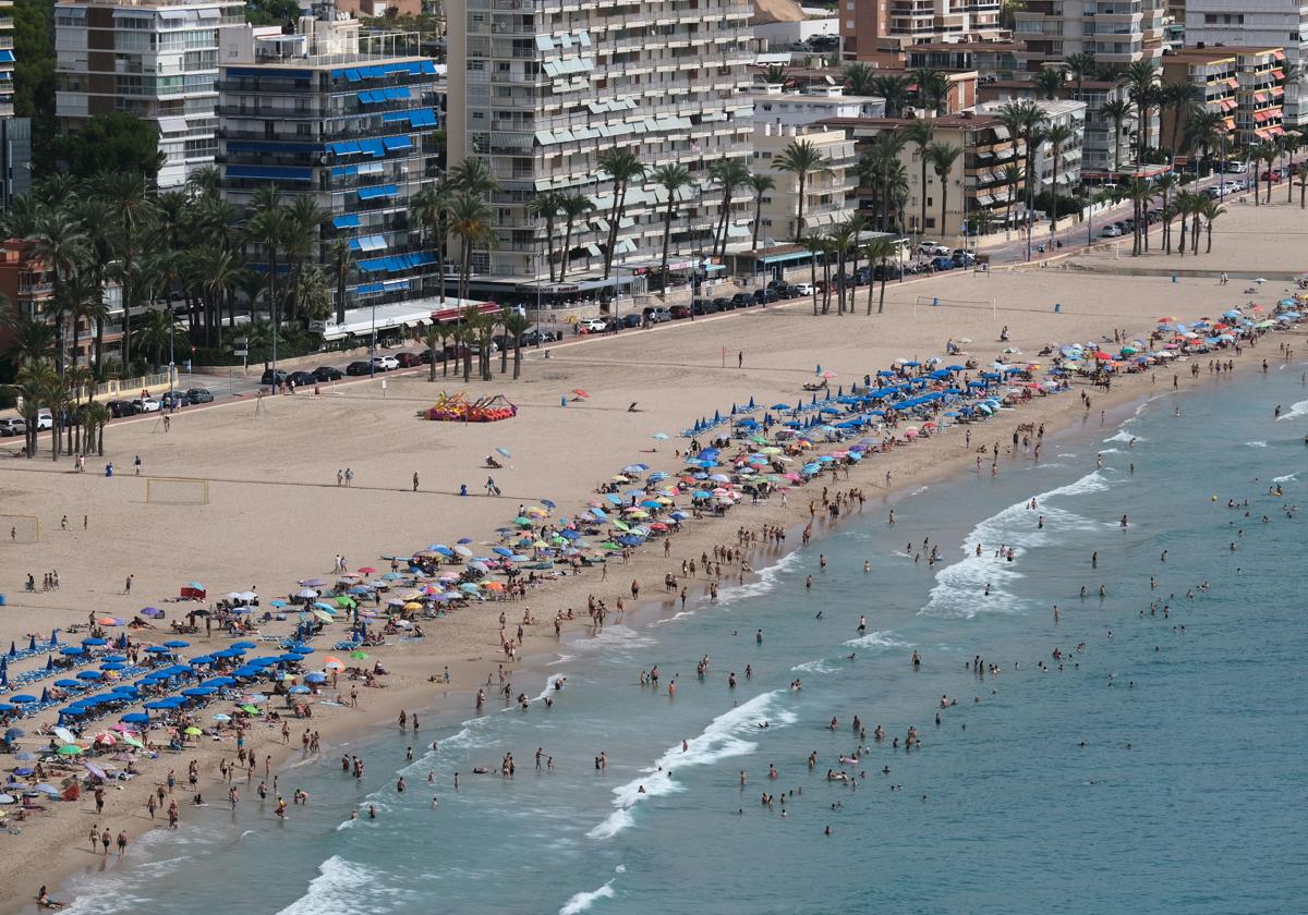 Vista de la Playa de Poniente de Benidorm.