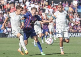 El Castellón asalta Elda, en un partido con cinco goles en la primera mitad