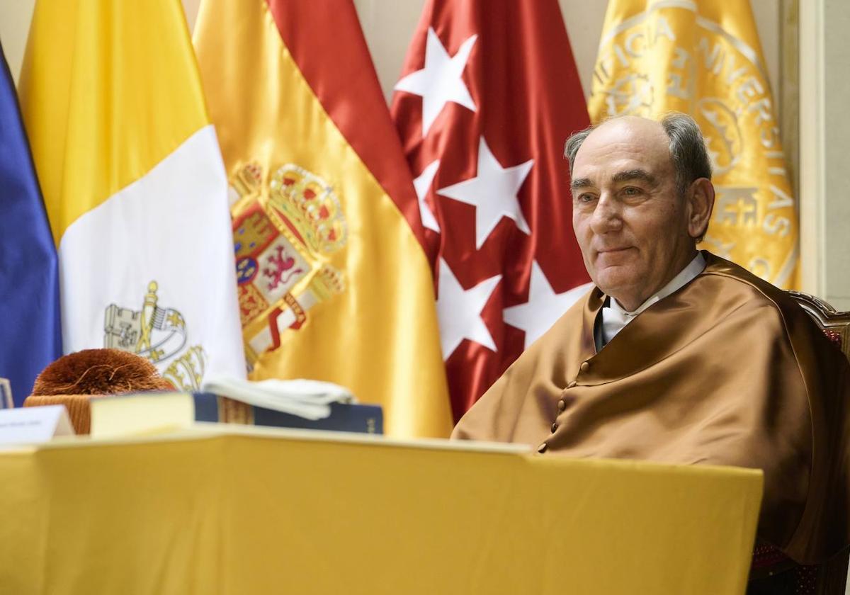 El presidente de Ibedrola, Ingacio Galán, al recibir el honoris causa en la Universidad de Comillas.