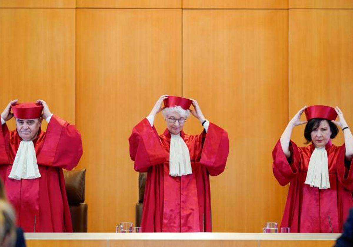 Magistrados del Tribunal Constitucional alemán, con sede en Karlsruhe.