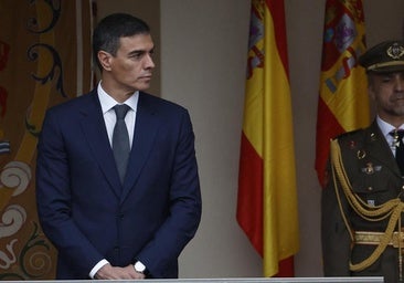 Pitos y abucheos a Sánchez durante el desfile del 12 de Octubre