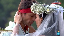 Ángel Cristo y Ana Herminia en una boda celebrada en 'Supervivientes'.