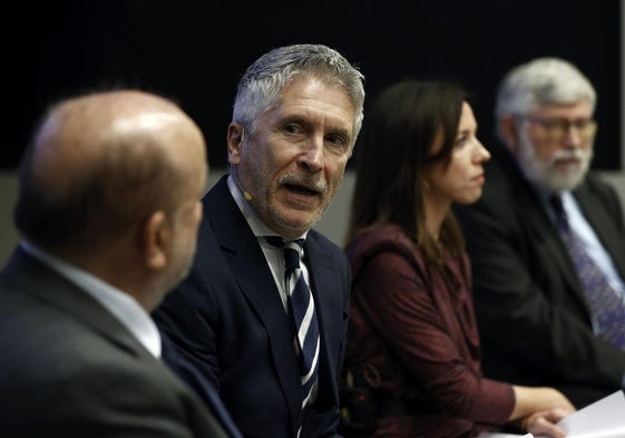 El ministro del Interior, durante su conferencia en la Universidad de Navarra.