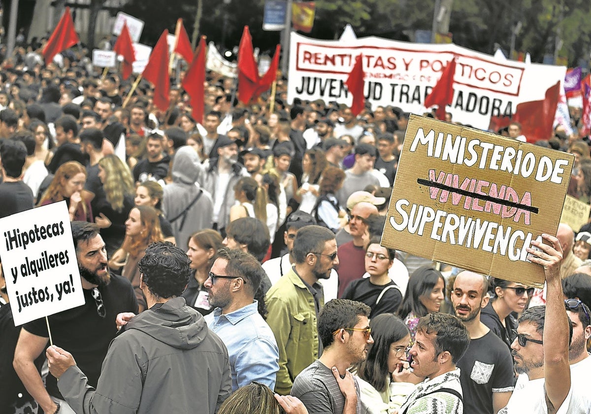 Protesta del 13 de octubre en Madrid por el derecho a la vivienda, convocada por 39 colectivos.