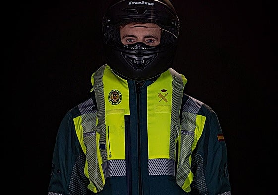 Nuevos clalecos con airbag para la Guardia Civil