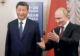 Putin mantuvo un encuentro bilateral con el presidente chino, Xi Jinping .