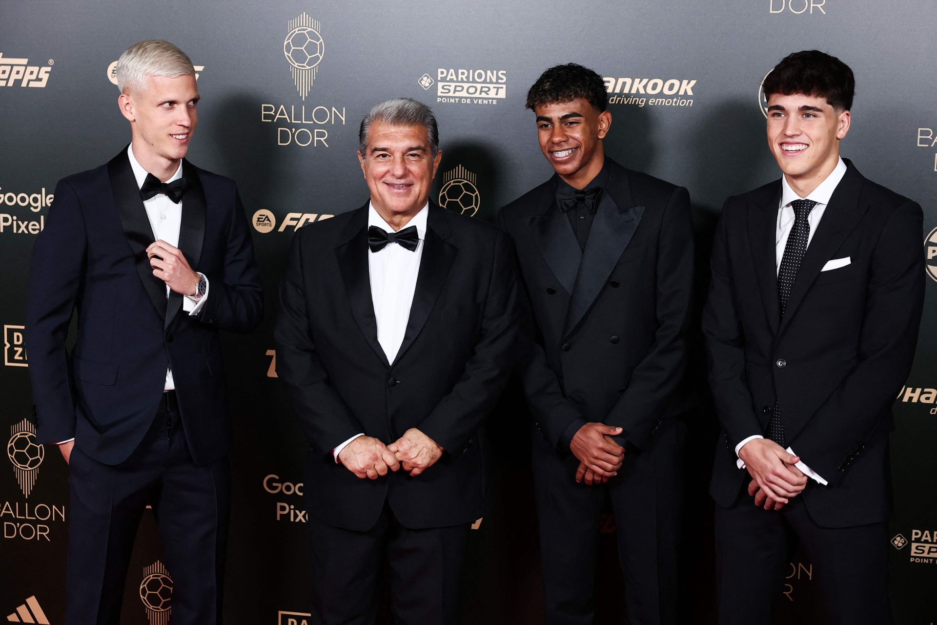 Dani Olmo, Joan Laporta, Lamine Yamal y Pau Cubarsí formaron parte de la nutrida expedición del Barça que acudió a París para la gala del Balón de Oro.