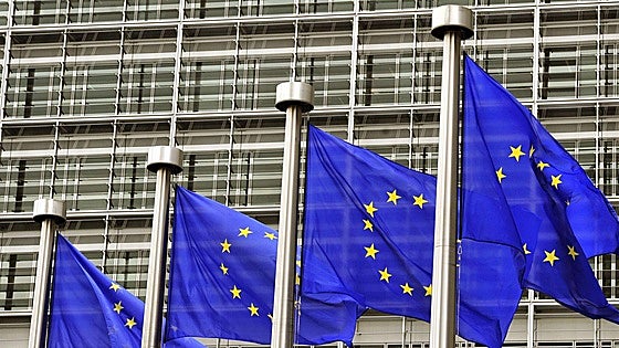 La Comisión Europea ve pocos avances en una decena de reformas de Ucrania
