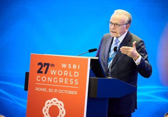 Isidro Fainé, presidente reelegido del WSBI, en Roma.