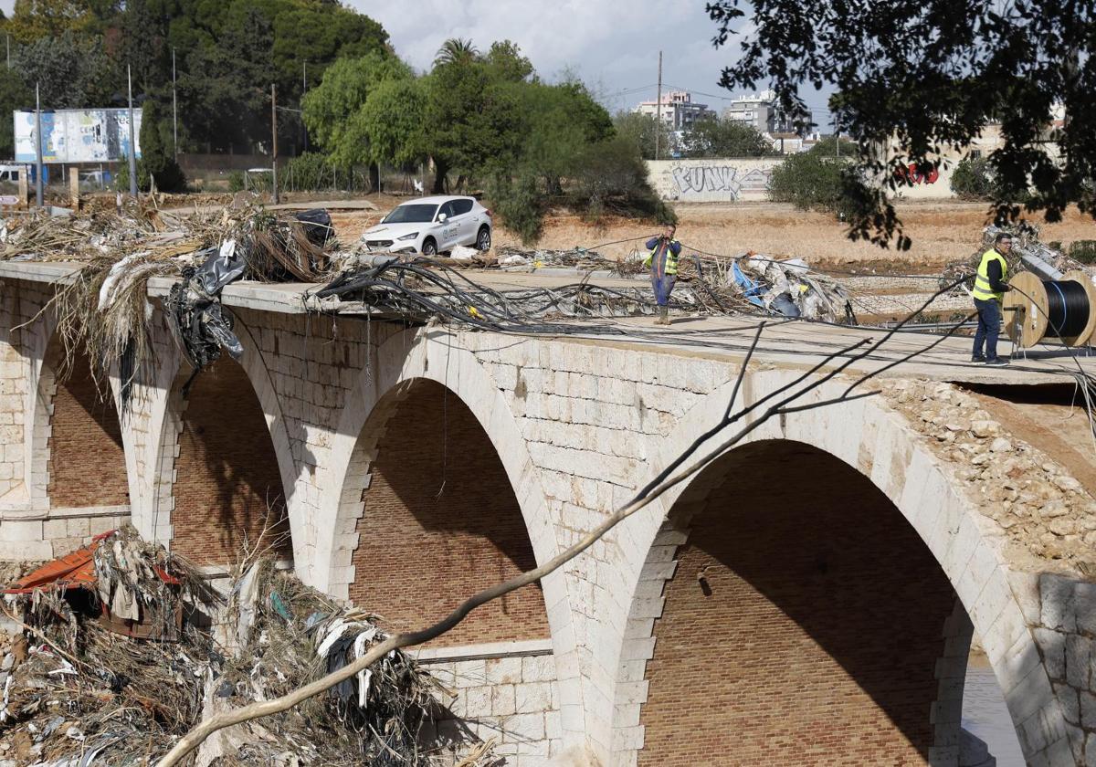 Aspecto de una carretera de acceso a la localidad valenciana de Torrent